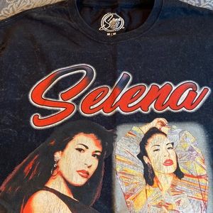 SELENA T- SHIRT